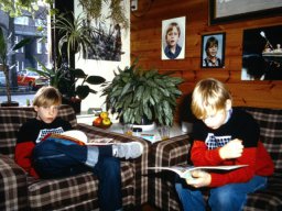 0DIA 1984 RAVA PUPS 1